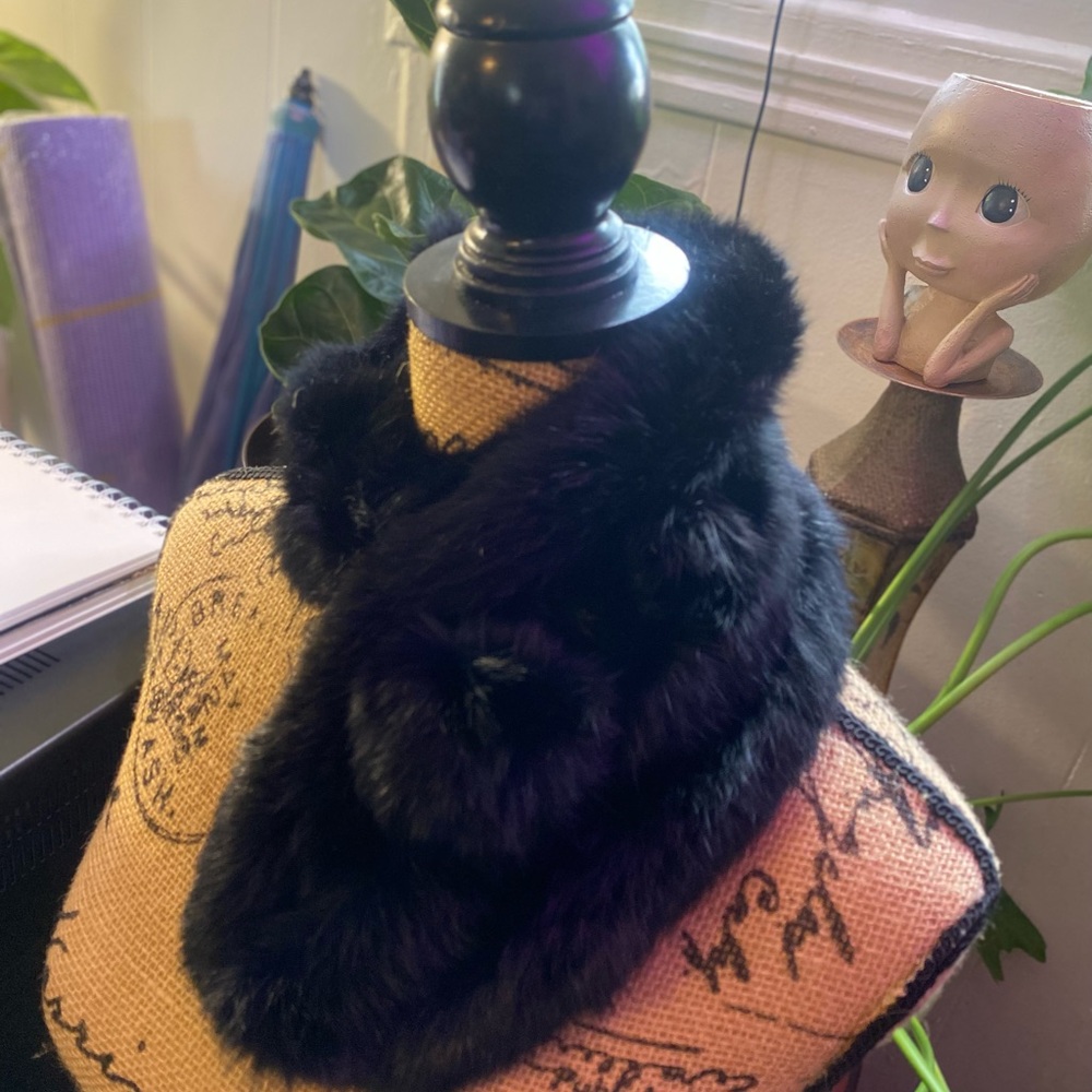 Rex Rabbit Fur Scarve - Picture 4 of 10